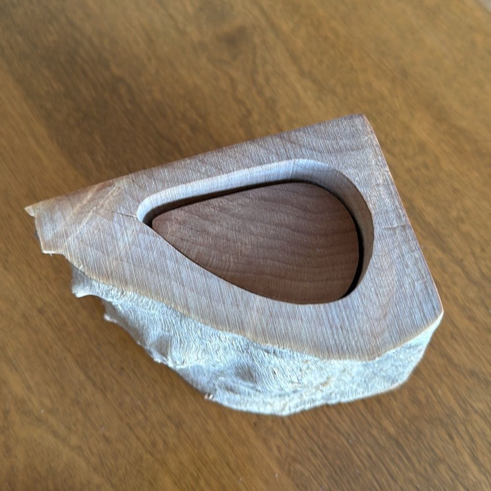 Two tiered artist’s wooden boxes - Picture 11 of 11